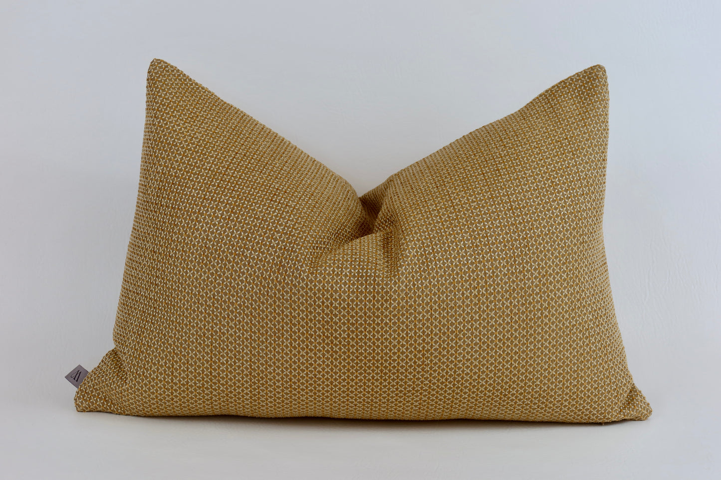 Golden yellow cushion cover 40x60