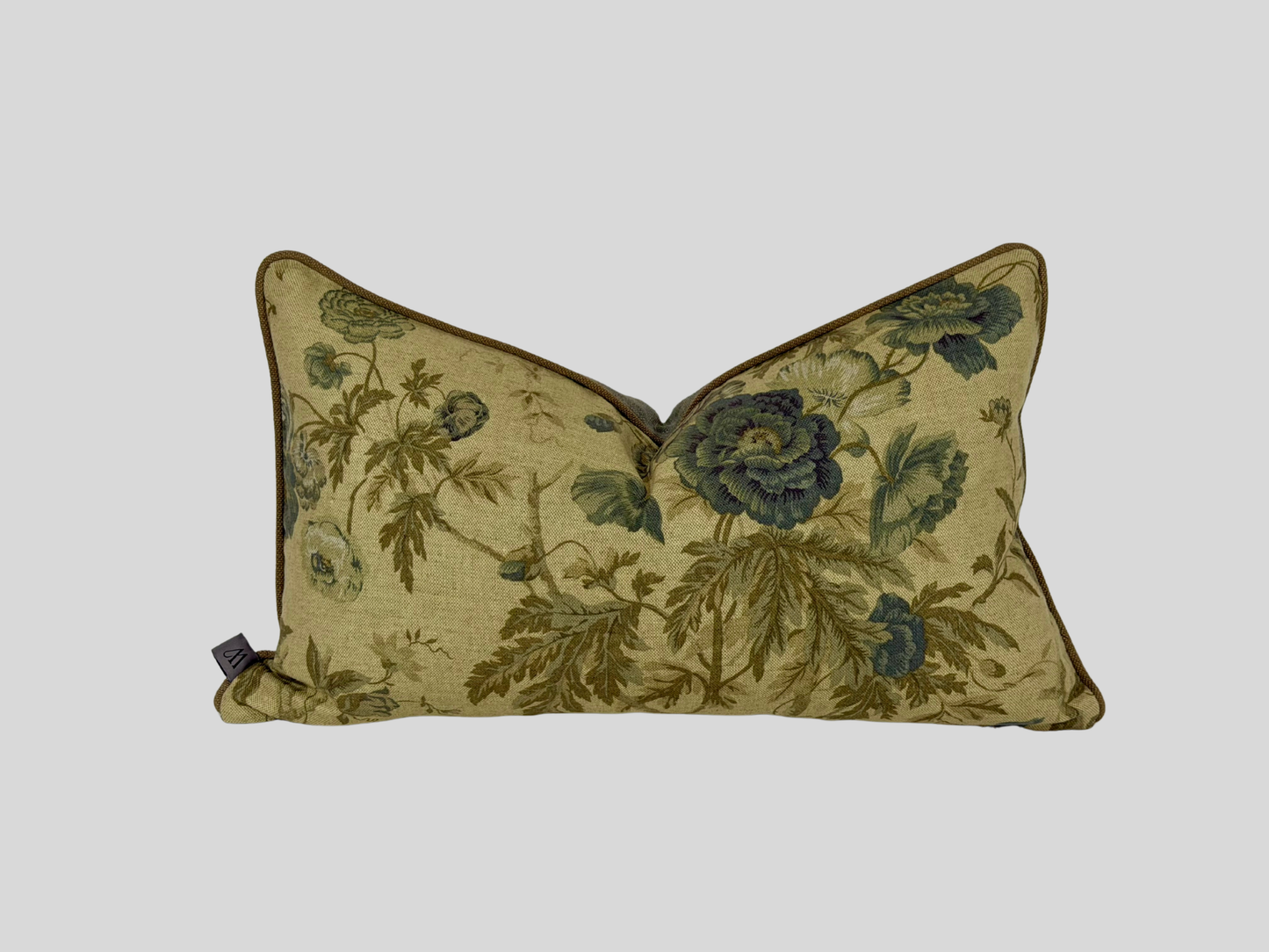 Beige floral cushion cover with contrast back 30x50
