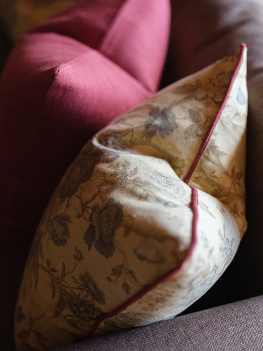 Beige floral cushion cover with piping 50x50