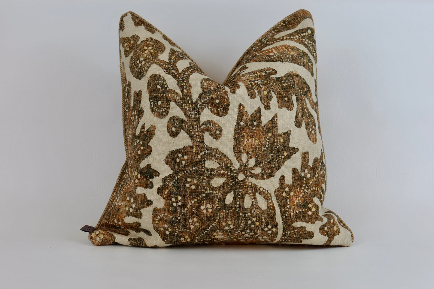 Brown botanical cushion cover 50x50