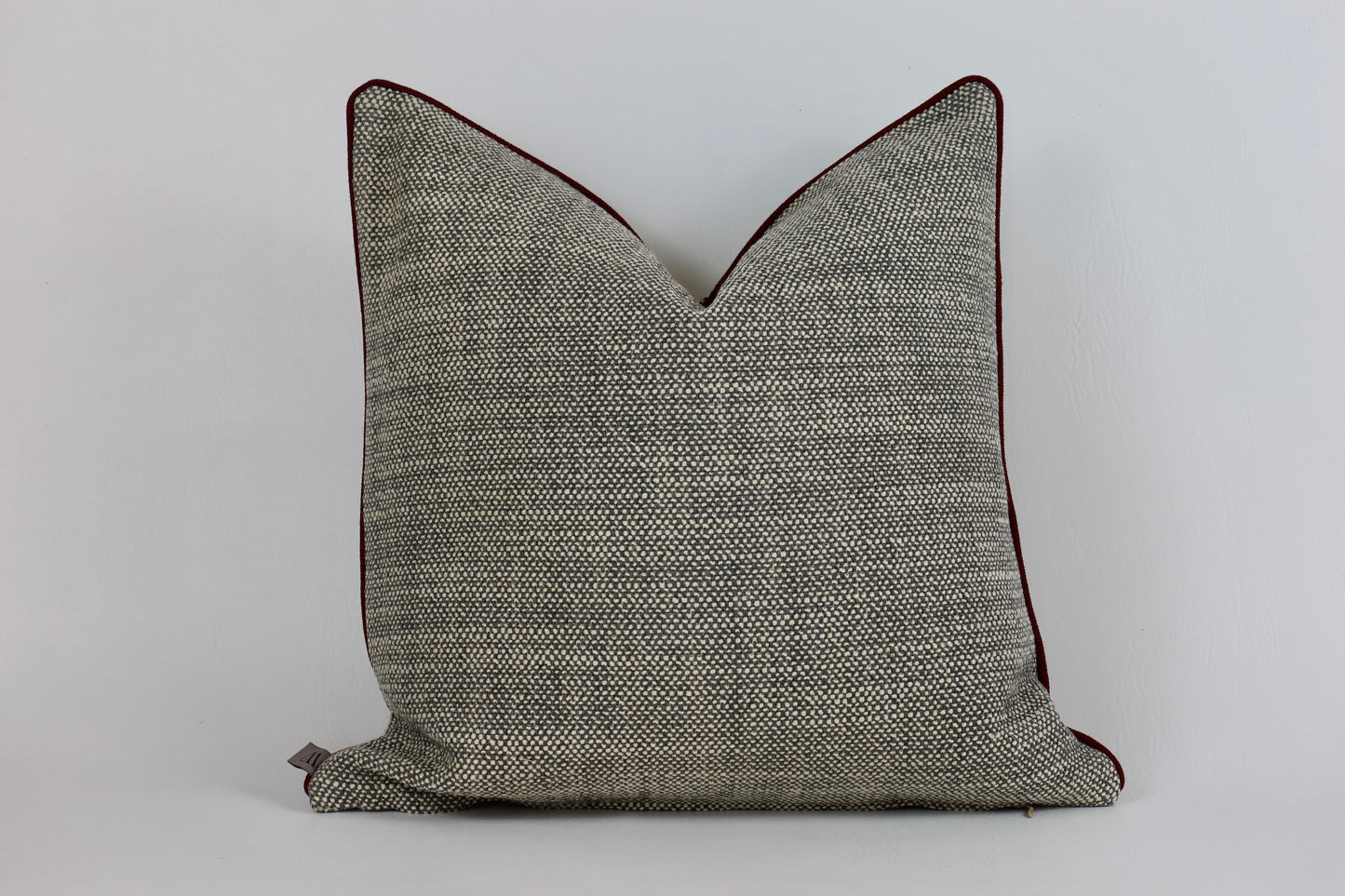 Grey textured cushion cover 50x50