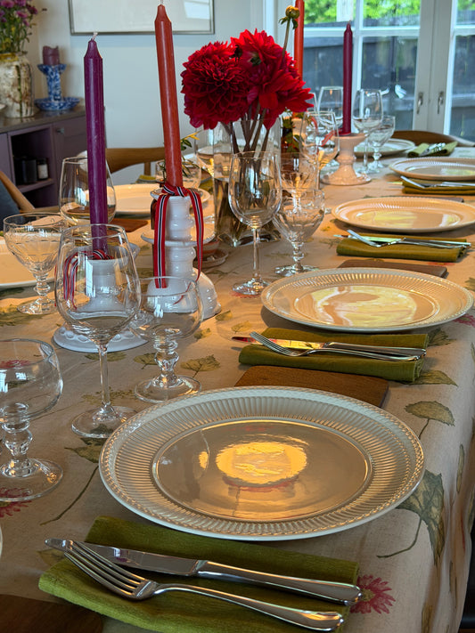 Botanical tablecloth